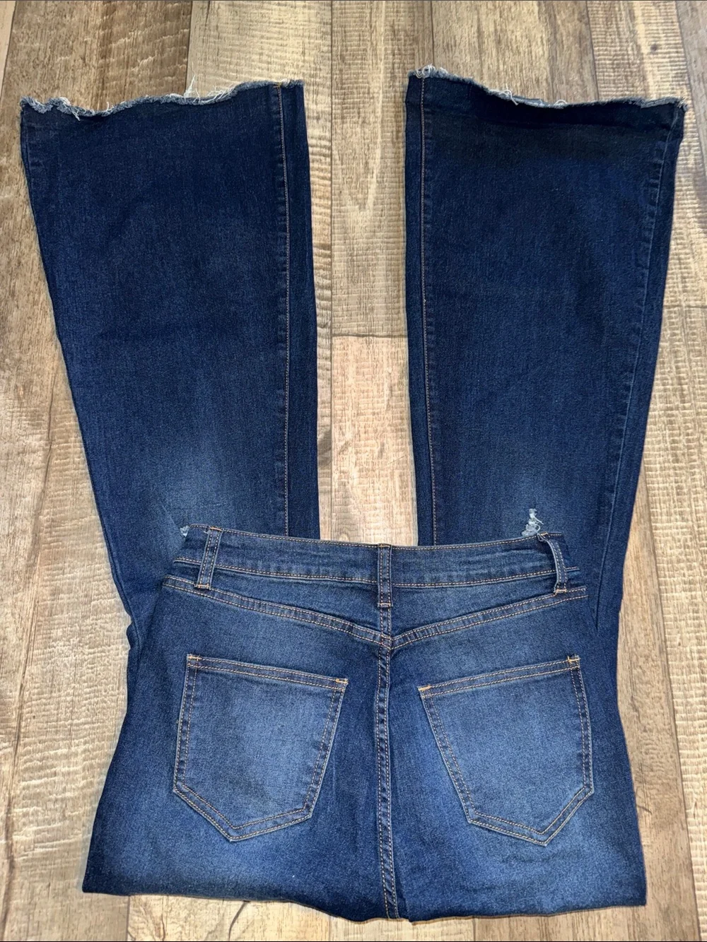 JACK DAVID Dark Blue Distressed FLARE -Leg Jeans- size 7